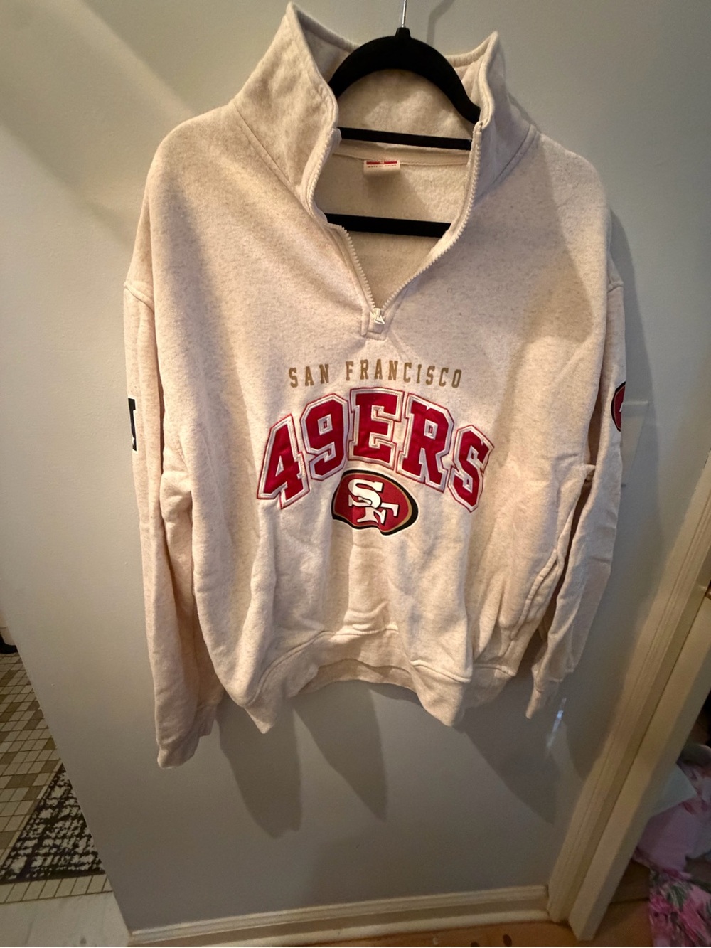 Aeropostale Cream San Francisco 49ERS Zip-Up Sweatshirt with Red & Gold Logo